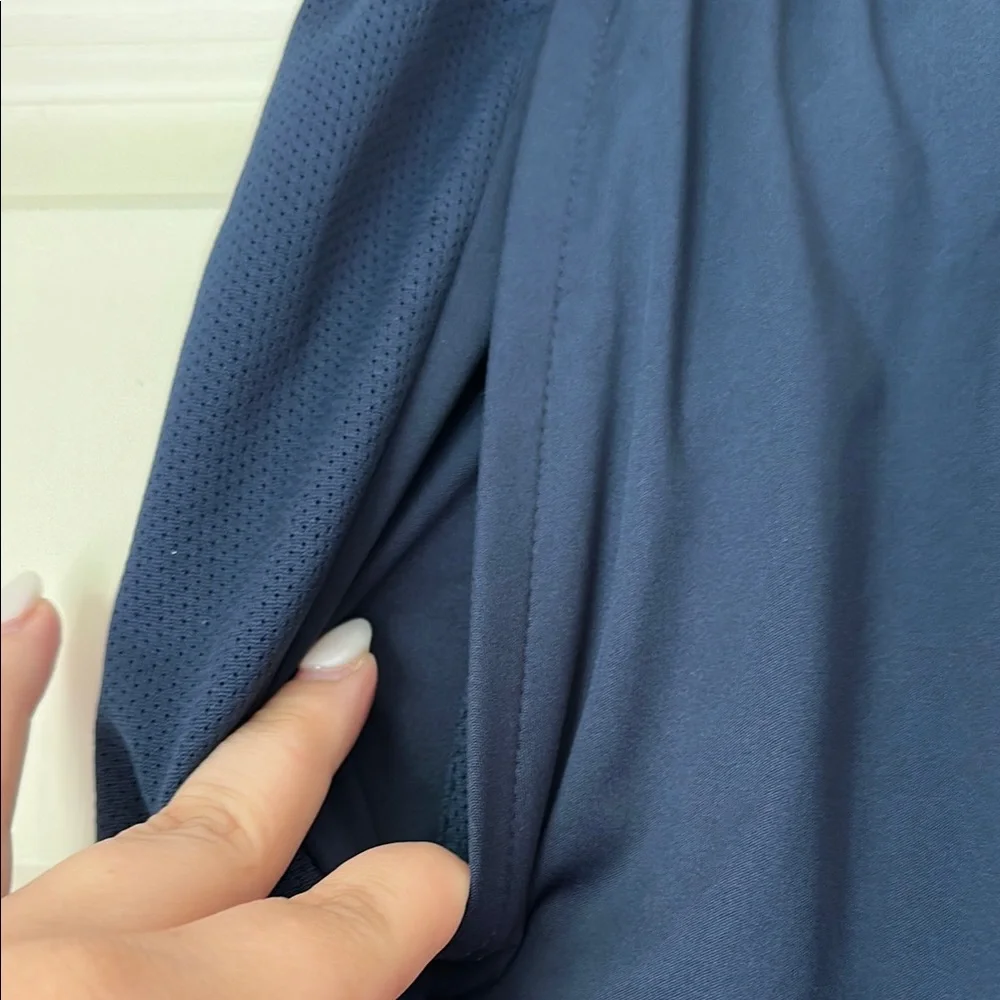 Nike Men's Navy Blue Shorts - Picture 2 of 5